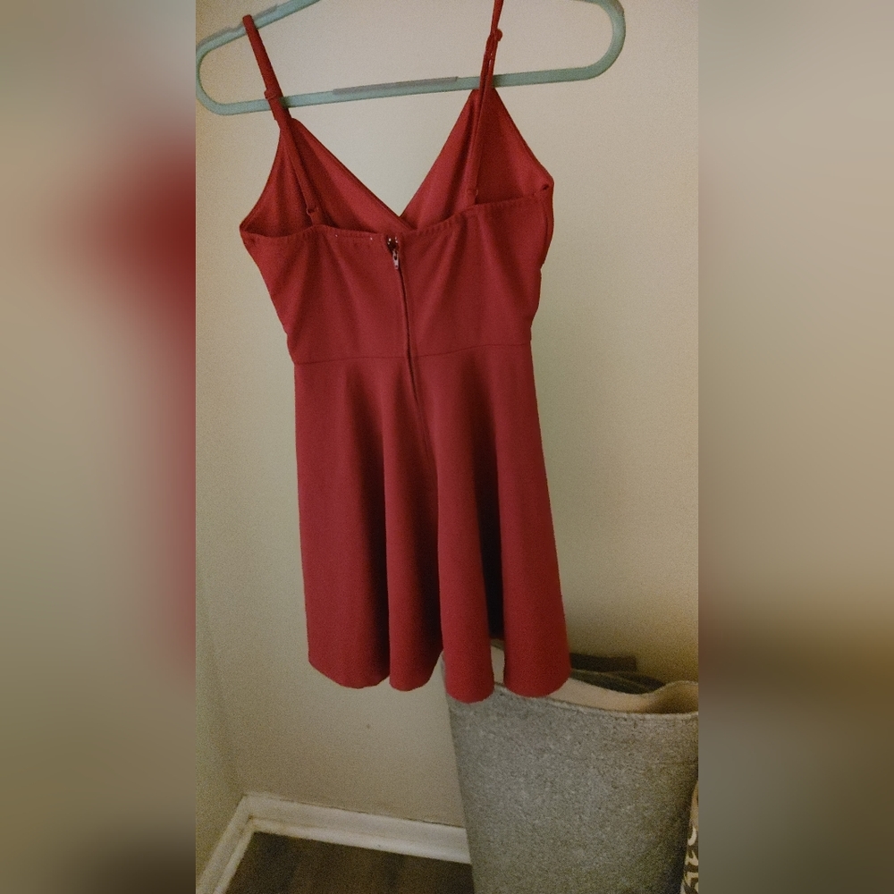 Dress - Picture 2 of 2